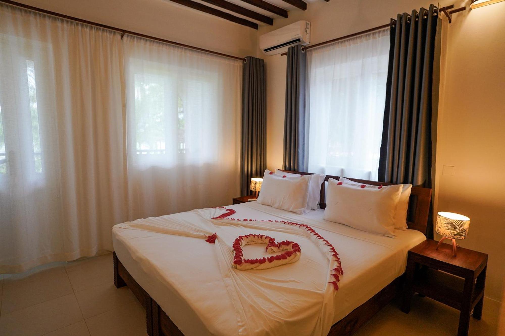 Manolo Beach Resort Ероа Номер фото
