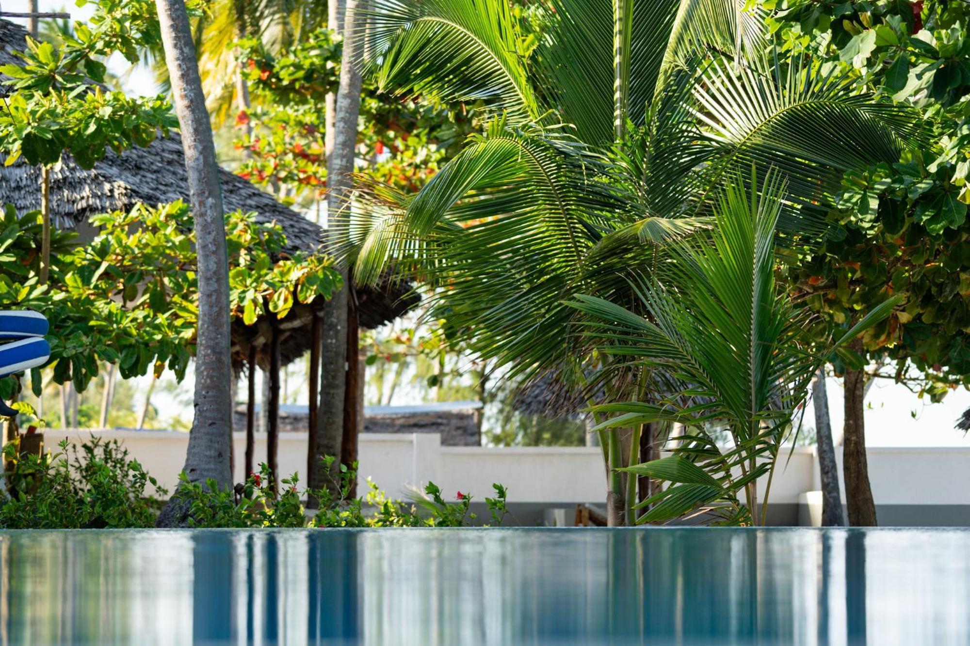 Manolo Beach Resort Ероа Экстерьер фото