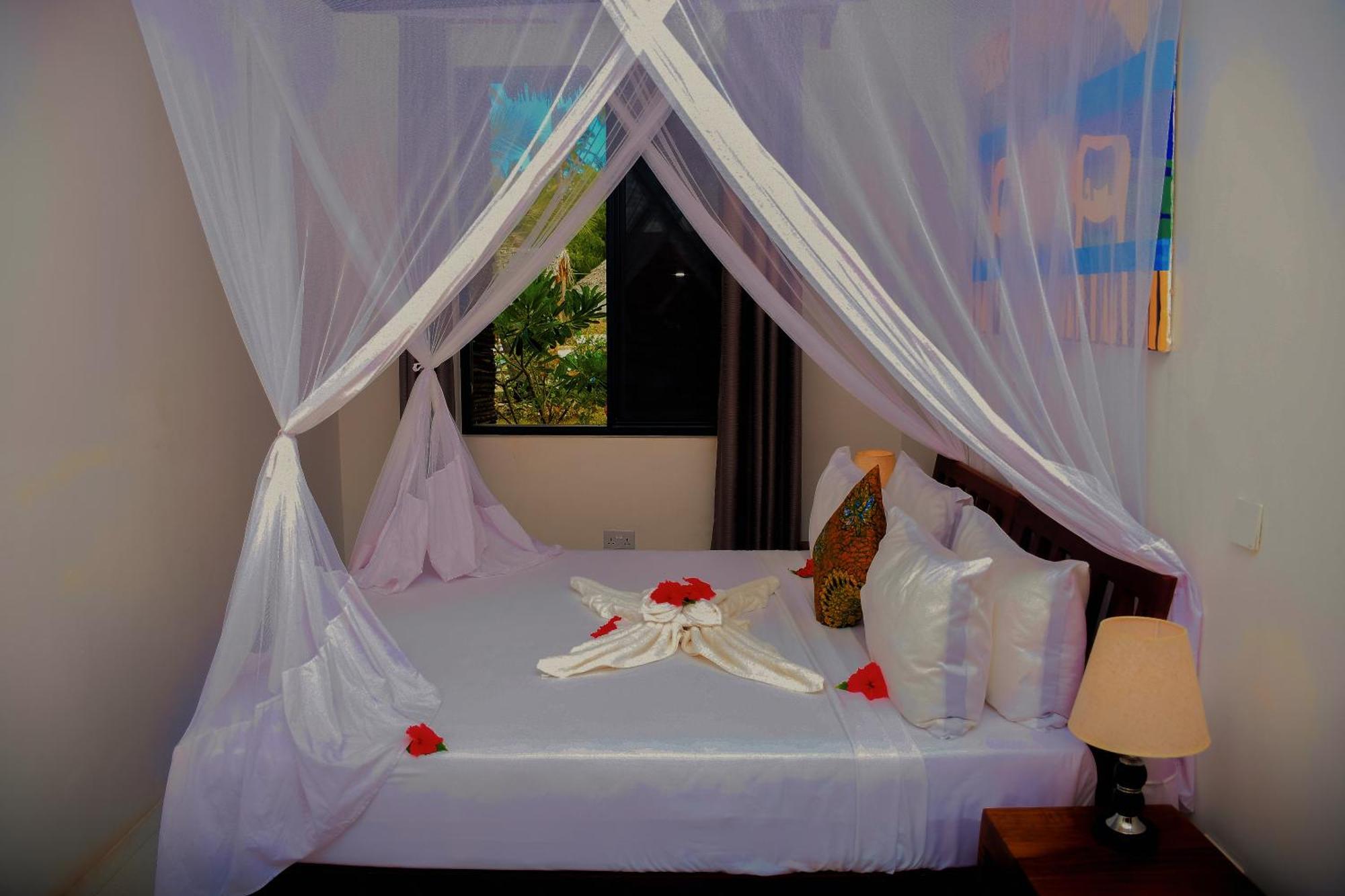 Manolo Beach Resort Ероа Экстерьер фото