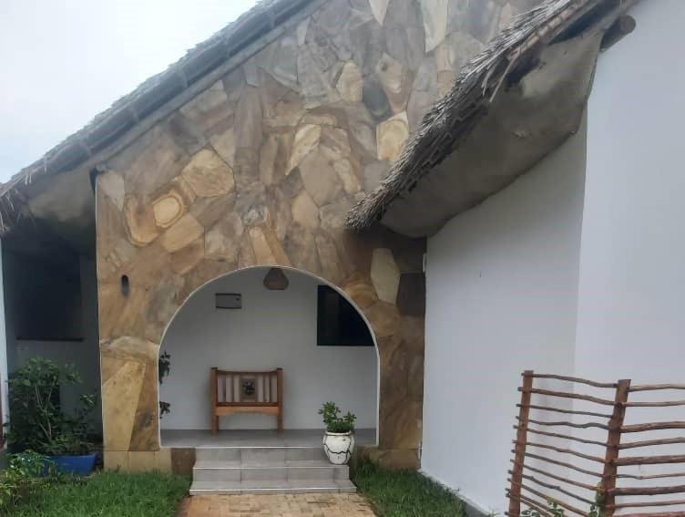 Manolo Beach Resort Ероа Экстерьер фото